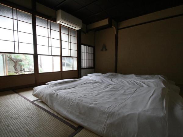 HARUYA Umekoji : photo 3 de la chambre chambre triple avec salle de bains commune