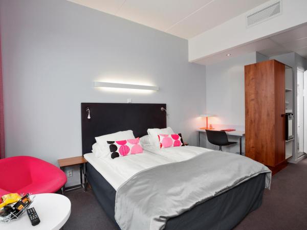 Thon Partner Hotel Ullevaal Stadion : photo 3 de la chambre chambre standard lit queen-size
