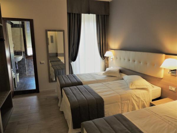 Hotel Accursio : photo 2 de la chambre chambre familiale