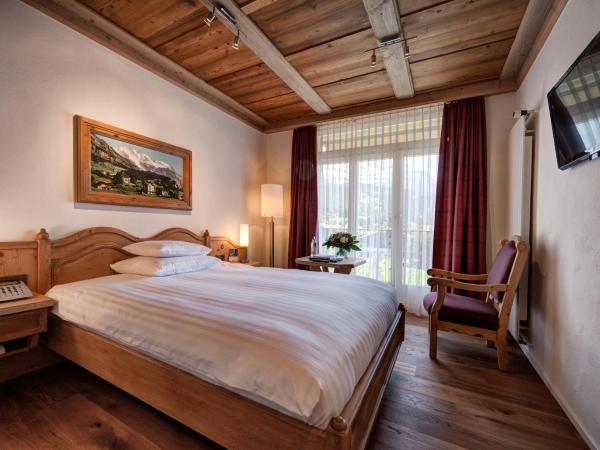 Hotel Schönegg : photo 2 de la chambre chambre simple deluxe avec lit queen-size - vue sur montagne