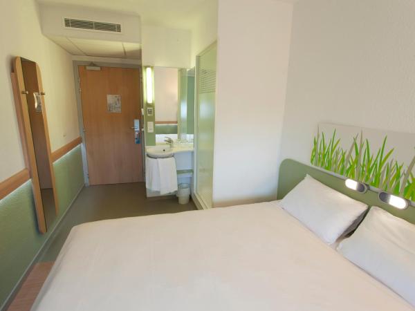 ibis budget Cherbourg - La Glacerie : photo 6 de la chambre chambre double classique