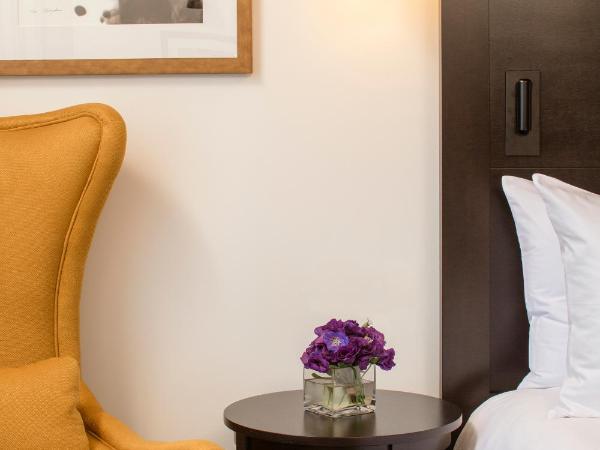 William Gray by Gray Collection : photo 3 de la chambre chambre lit queen-size standard - alcôve