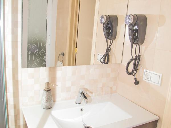 Pension Internacional : photo 8 de la chambre chambre double deluxe