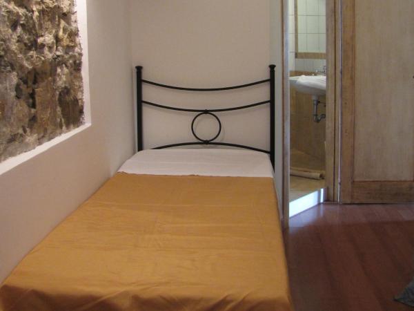 B&B Agon : photo 4 de la chambre petite chambre lits jumeaux