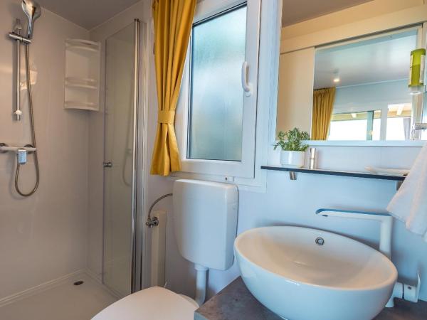 Valamar Camping Ježevac : photo 4 de la chambre lungomare home for 4+2 seaside