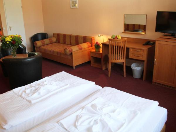 Hotel Aster an der Messe : photo 2 de la chambre chambre familiale