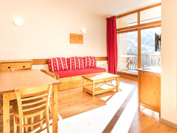 Vacancéole - Le Hameau de Valloire : photo 2 de la chambre appartement 1 chambre avec alcôve (6 adultes)