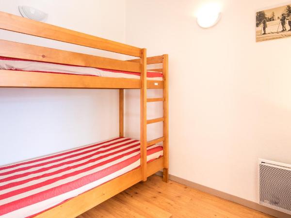 Vacancéole - Le Hameau de Valloire : photo 9 de la chambre appartement 1 chambre avec alcôve (6 adultes)