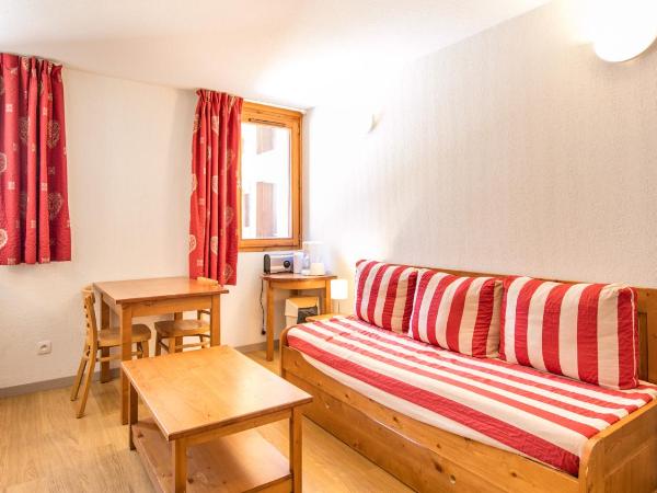 Vacancéole - Le Hameau de Valloire : photo 2 de la chambre studio (2 adultes)