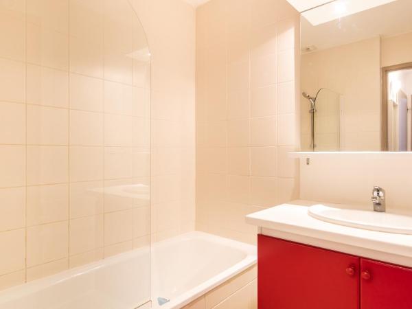 Vacancéole - Le Hameau de Valloire : photo 4 de la chambre studio (2 adultes)