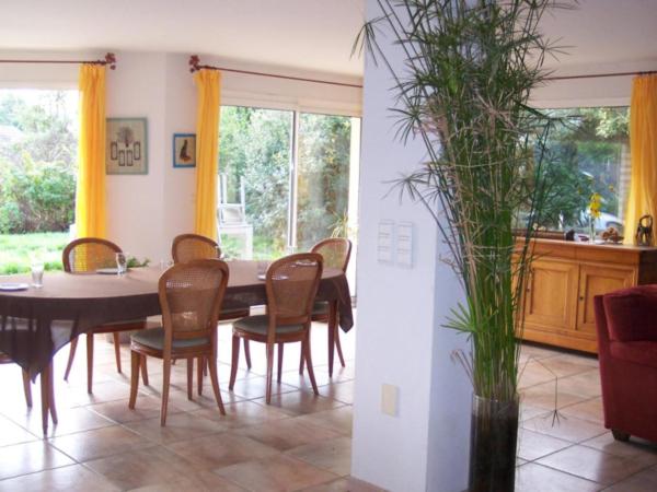 Chez Brigitte et Sylvain : photo 7 de la chambre chambre familiale - vue sur montagne