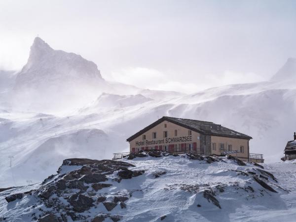 Hotel Schwarzsee : photo 3 de la chambre chambre double - vue sur montagne