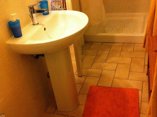 Sweet Night : photo 1 de la chambre chambre familiale avec salle de bains privative