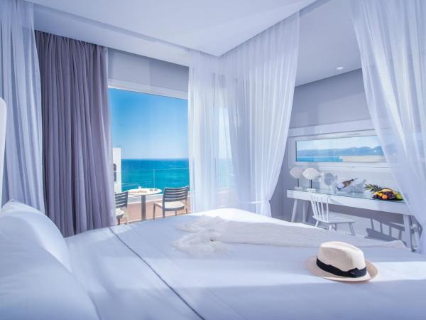 Mari Kristin Beach Hotel : photo 1 de la chambre suite junior