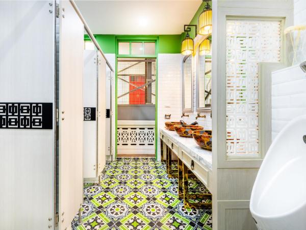 Ama Hostel Bangkok : photo 8 de la chambre dortoir mixte de 6 lits