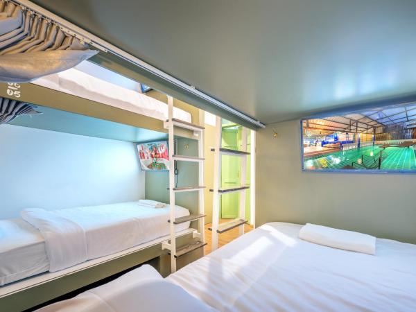 Ama Hostel Bangkok : photo 1 de la chambre dortoir mixte de 6 lits