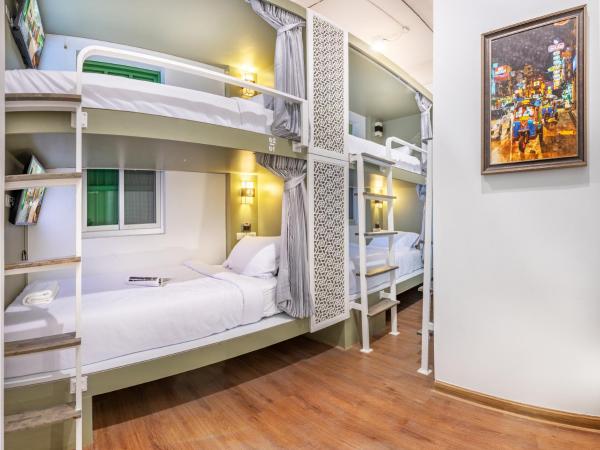 Ama Hostel Bangkok : photo 2 de la chambre dortoir mixte de 6 lits