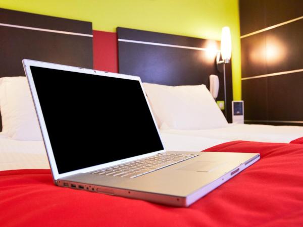 Enzo Hotels Reims Tinqueux by Kyriad Direct : photo 6 de la chambre chambre double