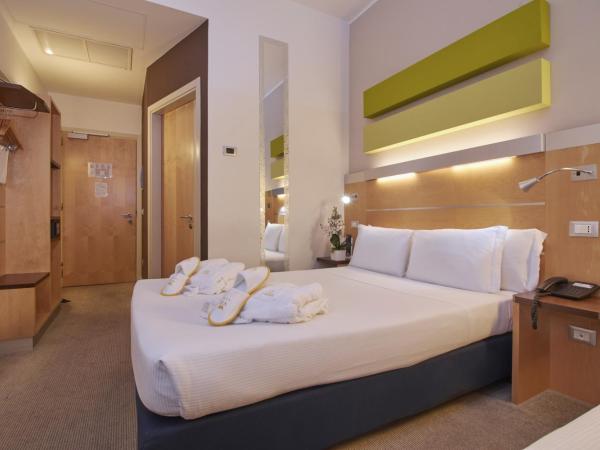 iH Hotels Milano Gioia : photo 5 de la chambre chambre triple