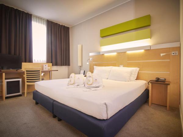 iH Hotels Milano Gioia : photo 4 de la chambre chambre double supérieure