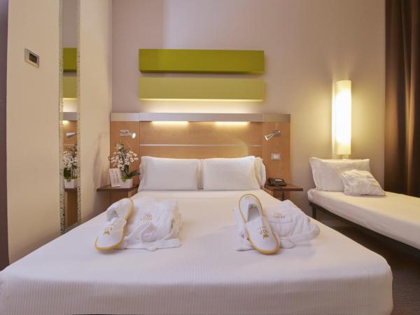 iH Hotels Milano Gioia : photo 4 de la chambre chambre triple