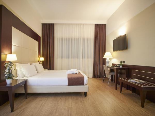 iH Hotels Milano Watt 13 : photo 1 de la chambre chambre triple classique