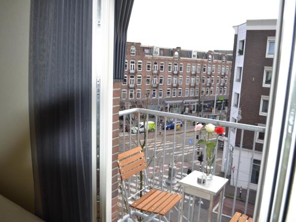 Alp Hotel : photo 7 de la chambre petite chambre lits jumeaux avec balcon