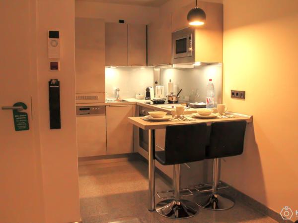 Bluestone Boarding Apartments : photo 10 de la chambre appartement supérieur