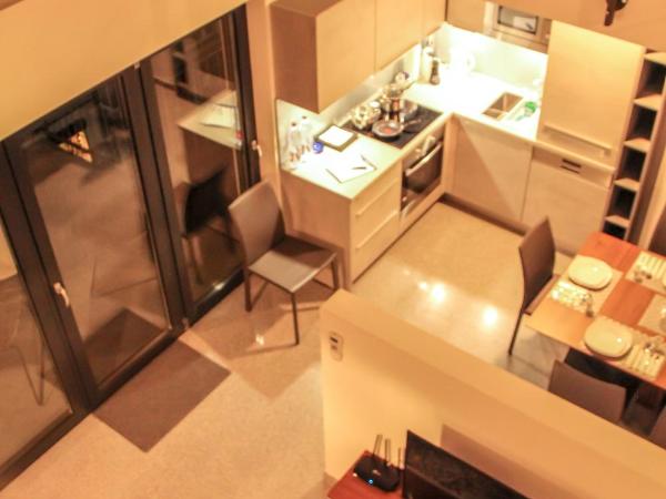 Bluestone Boarding Apartments : photo 5 de la chambre penthouse