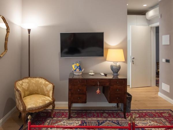 La Nuova Corte Rooms : photo 5 de la chambre chambre double deluxe avec balcon