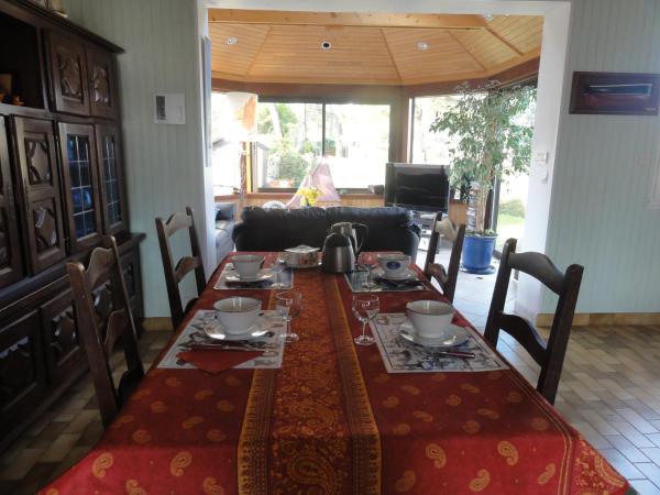 moulin de la lande : photo 3 de la chambre chambre double - vue sur jardin