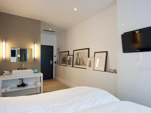 Hotel Les Nuits : photo 3 de la chambre chambre lits jumeaux standard