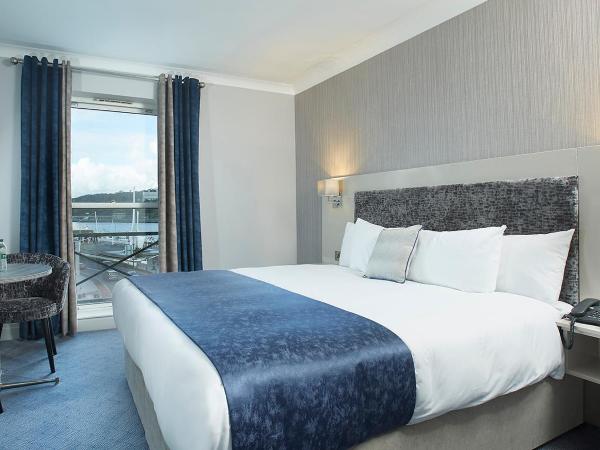 Tower Hotel & Leisure Centre : photo 2 de la chambre chambre lit king-size deluxe