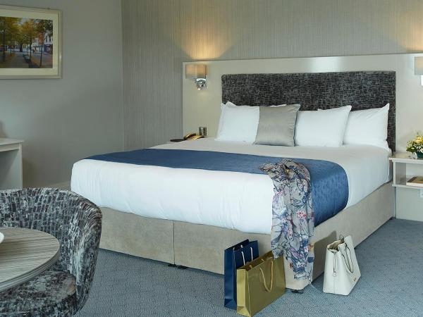 Tower Hotel & Leisure Centre : photo 4 de la chambre chambre lit king-size deluxe
