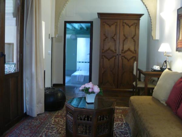 Hotel Casa Morisca : photo 5 de la chambre chambre double deluxe - vue latérale sur alhambra