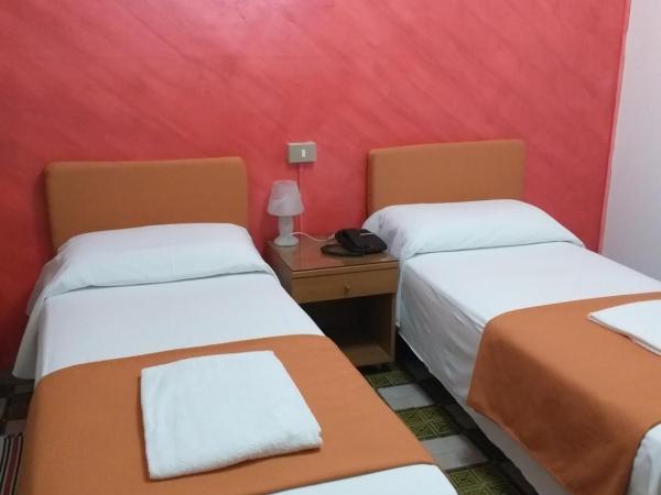 Hotel Arcella : photo 2 de la chambre chambre lits jumeaux