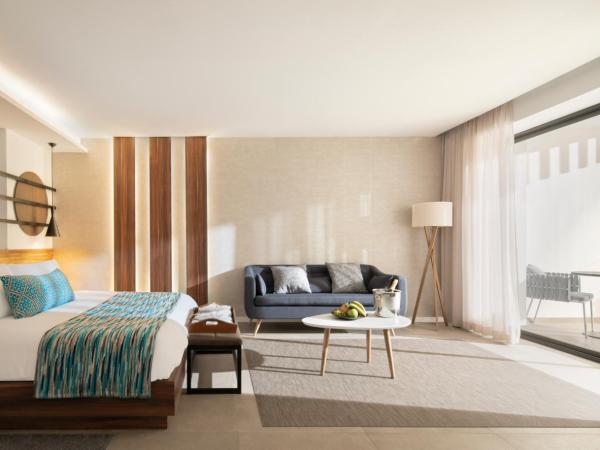 Majestic Elegance Costa Mujeres - All Inclusive : photo 3 de la chambre suite junior club Élégance avec jacuzzi extérieur - réservée aux adultes de + de 18 ans) - wi-fi gratuit 