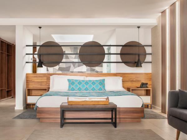 Majestic Elegance Costa Mujeres - All Inclusive : photo 3 de la chambre  suite junior avec jacuzzi extérieur - wi-fi gratuit