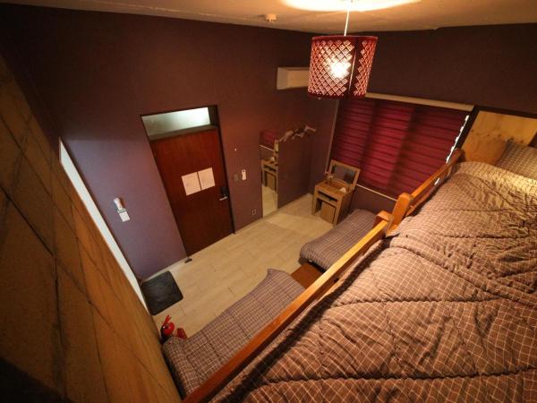 Stitches House : photo 3 de la chambre chambre familiale avec salle de bains privative