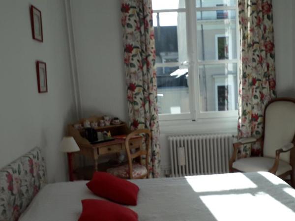 Chambre d'Hôtes Marchand : photo 4 de la chambre chambre double