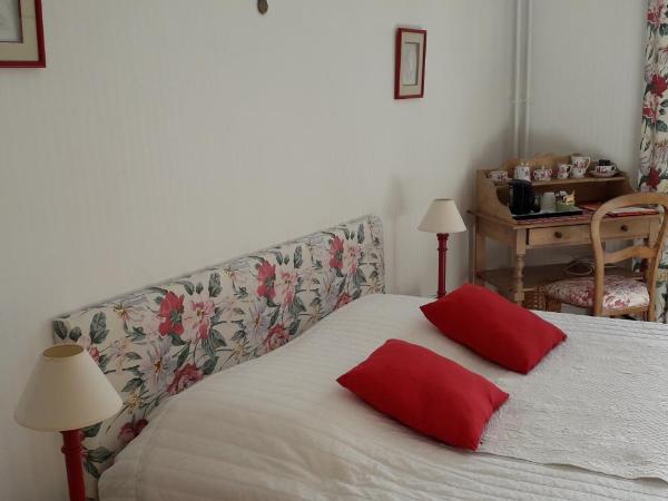 Chambre d'Hôtes Marchand : photo 2 de la chambre chambre double