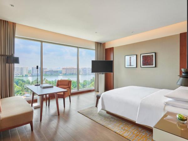 Grand Hyatt Kochi Bolgatty : photo 6 de la chambre chambre lit king-size avec vue