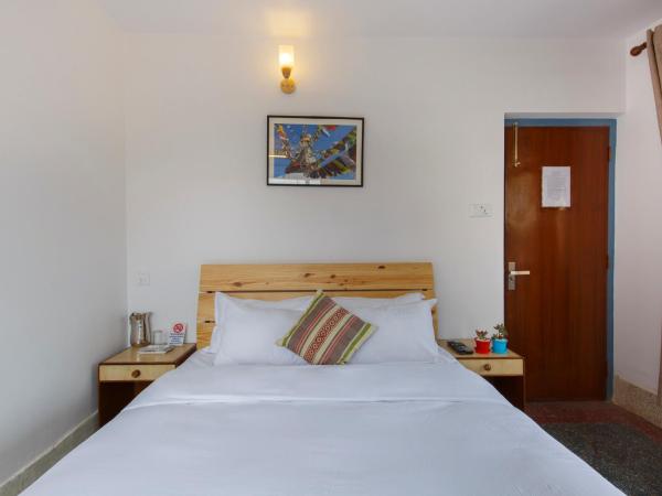 Pacific Guest House : photo 2 de la chambre chambre double deluxe avec balcon