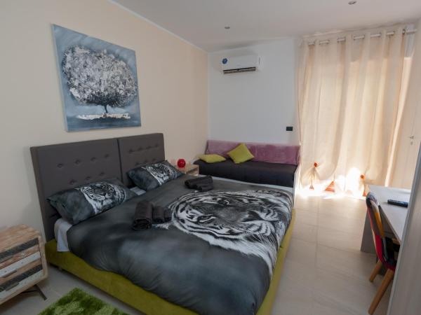 B&B Epipoli : photo 4 de la chambre chambre triple avec salle de bains privative