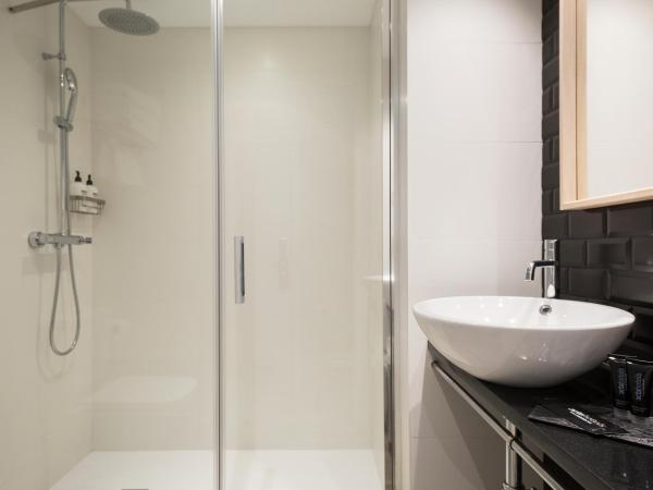 Acta BCN 40 : photo 2 de la chambre chambre triple