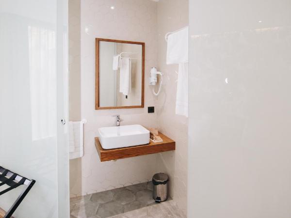 Málaga Premium Hotel : photo 6 de la chambre chambre simple avec balcon