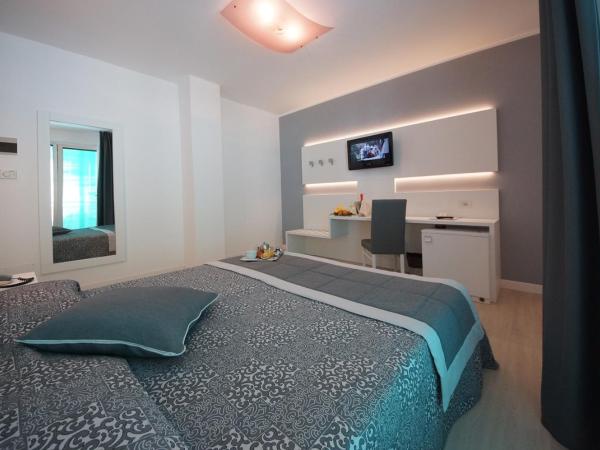 Hotel Europa : photo 9 de la chambre comfort double or twin room with beach package