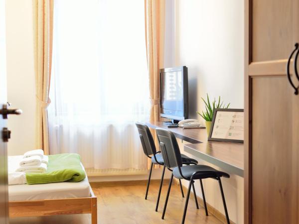 WenderEDU Business Center : photo 7 de la chambre chambre double