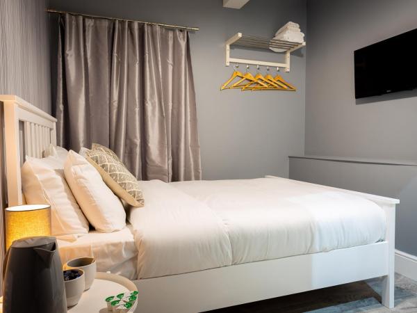 REM Hotel : photo 5 de la chambre chambre double deluxe avec douche