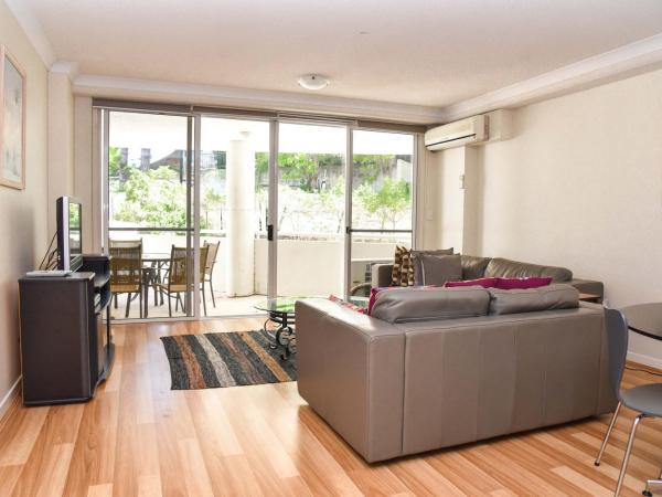 Founda Gardens Apartments : photo 7 de la chambre grand appartement 1 chambre